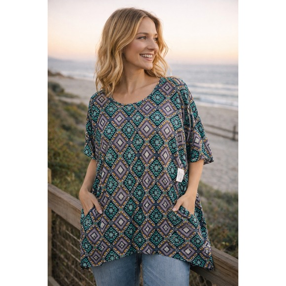 Women Tunic Tops XL Geometric Diamond Design Relaxed Casual Fit LuLaRoe - Picture 3 of 11